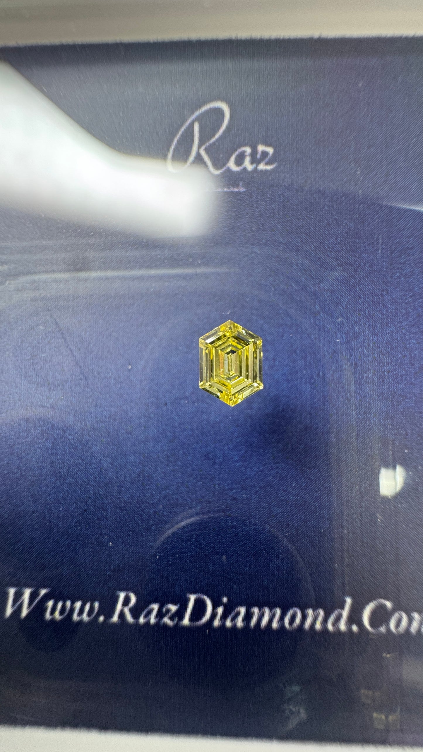 0.23Ct Hexagon Cut Loose Natural Diamonds Fancy Vivid Yellow-SI1