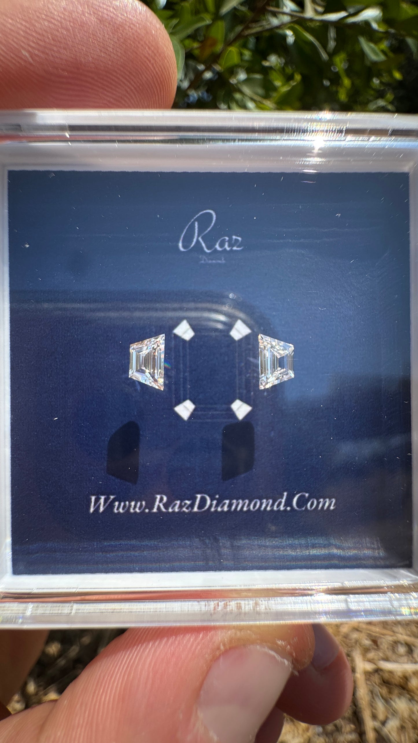 2St=0.68Ct Trapezoid Pair Cut Side Stones Loose Natural Diamonds D-VVS-VS1