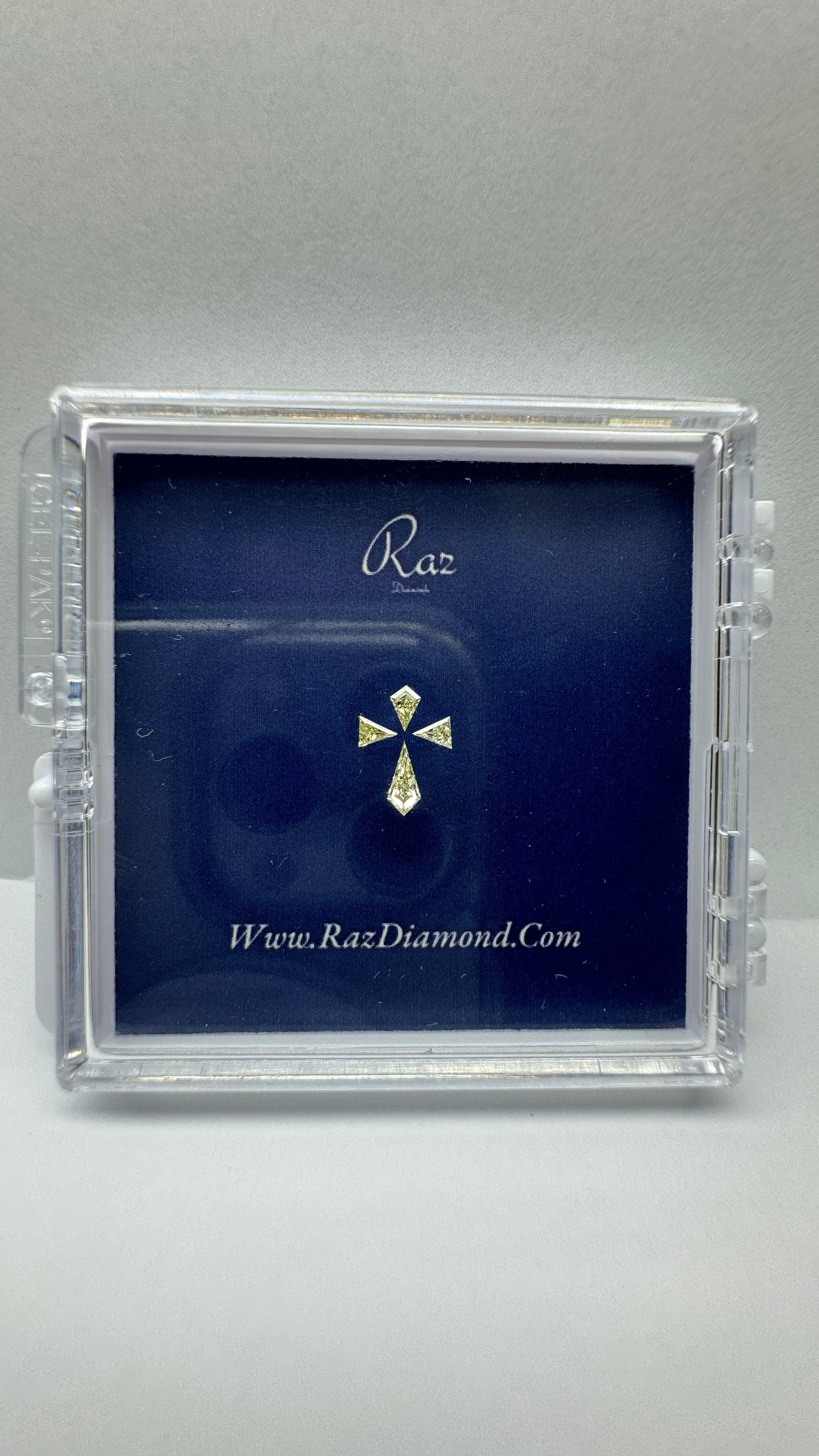 4St=0.25Ct Diamond Set Cross Loose Natural Diamonds Fancy Intenes Yellow-VVS-VS1