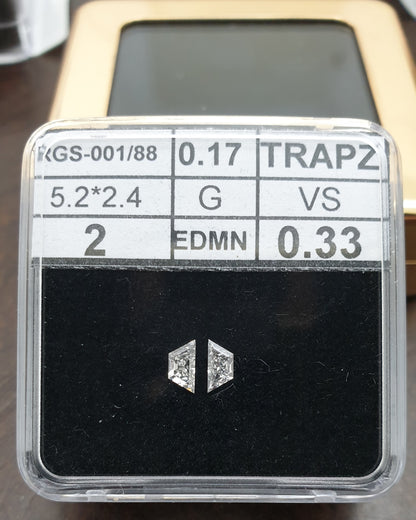 2St=0.33Ct Loose Trapze Pairs Shape Natural Diamonds G-VS1